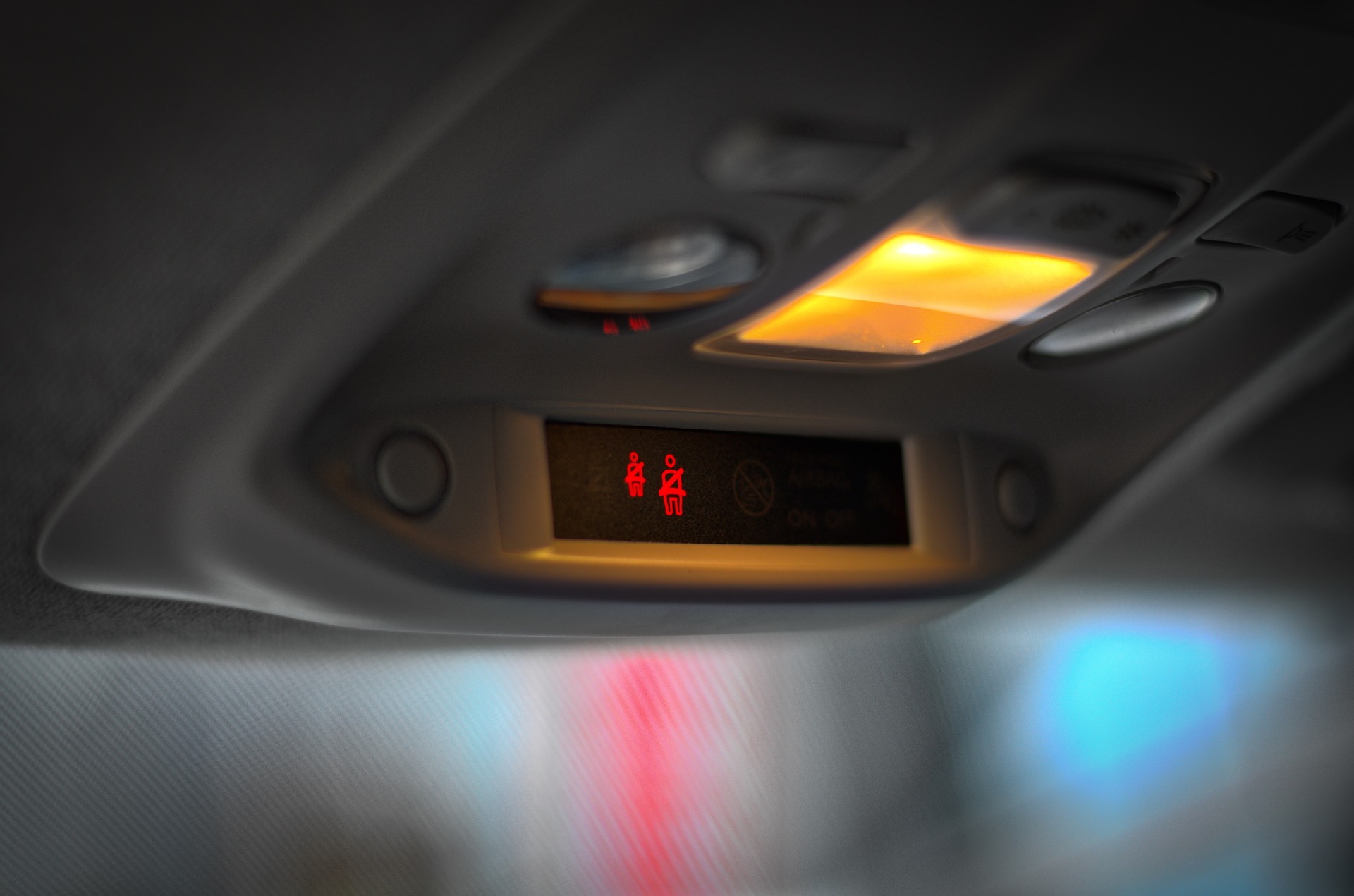 cockpit-3725431_1920